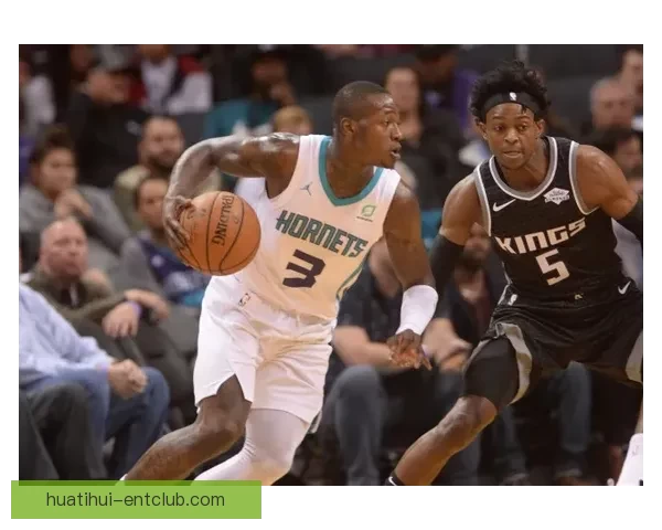 国王惨败黄蜂44分赛后球队官推调侃称最终比分自行查阅NBA官网